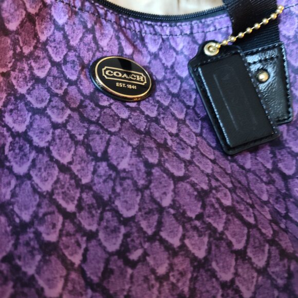 Coach XL Purple Multi Snake Print Getaway PACKABLE Travel Weekender Tote 1 PIECE - Picture 2 of 10